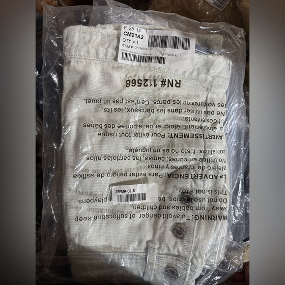 SOLD OUT - Picture 7 of 7